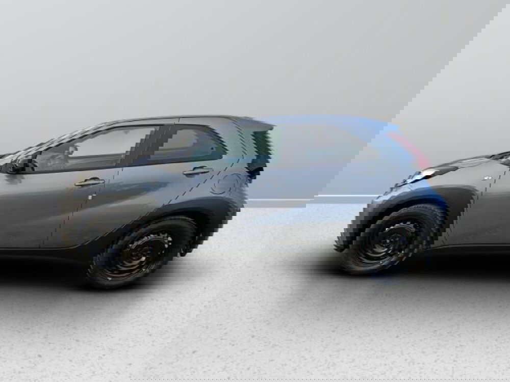 Toyota Aygo X nuova a Teramo (6)