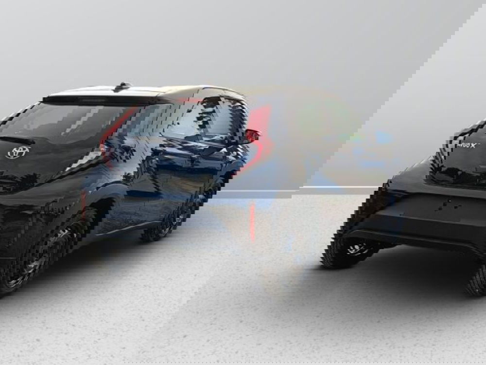 Toyota Aygo X nuova a Teramo (5)