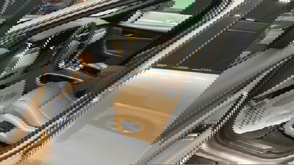 Jaguar F-Pace usata a Lucca (8)