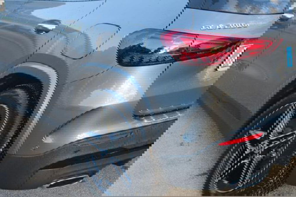 Mercedes-Benz GLA SUV nuova a Lecce (5)