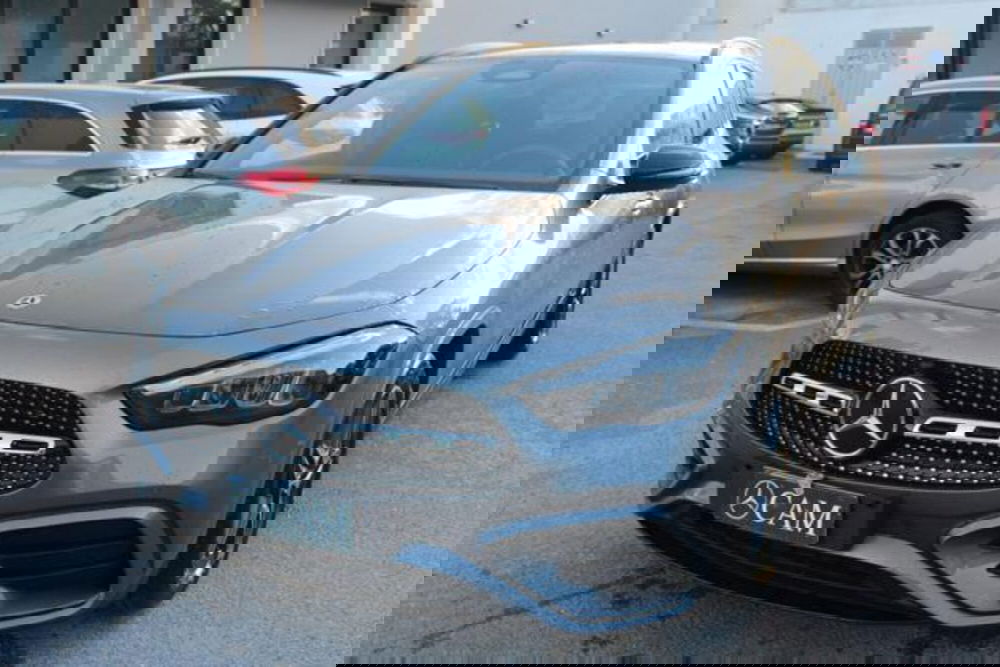 Mercedes-Benz GLA SUV nuova a Lecce (6)