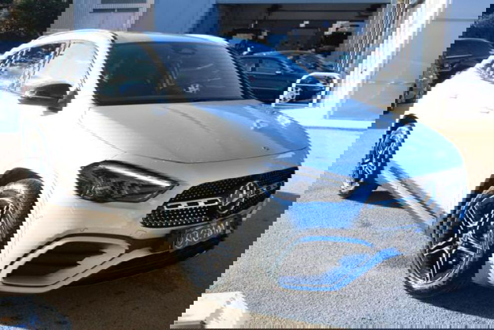 Mercedes-Benz GLA SUV nuova a Lecce