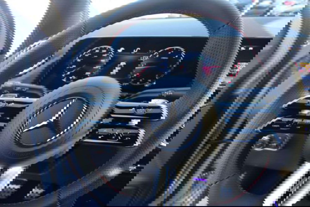 Mercedes-Benz GLA SUV nuova a Lecce (10)