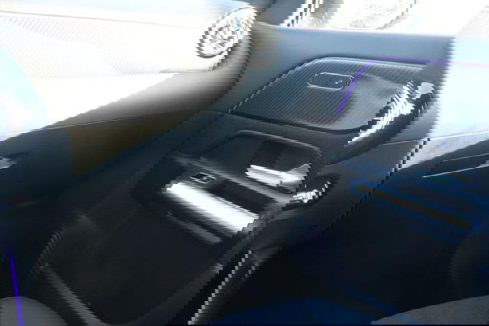 Mercedes-Benz GLA SUV nuova a Lecce (12)