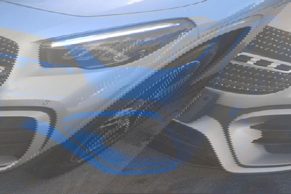 Mercedes-Benz GLA SUV nuova a Lecce (3)