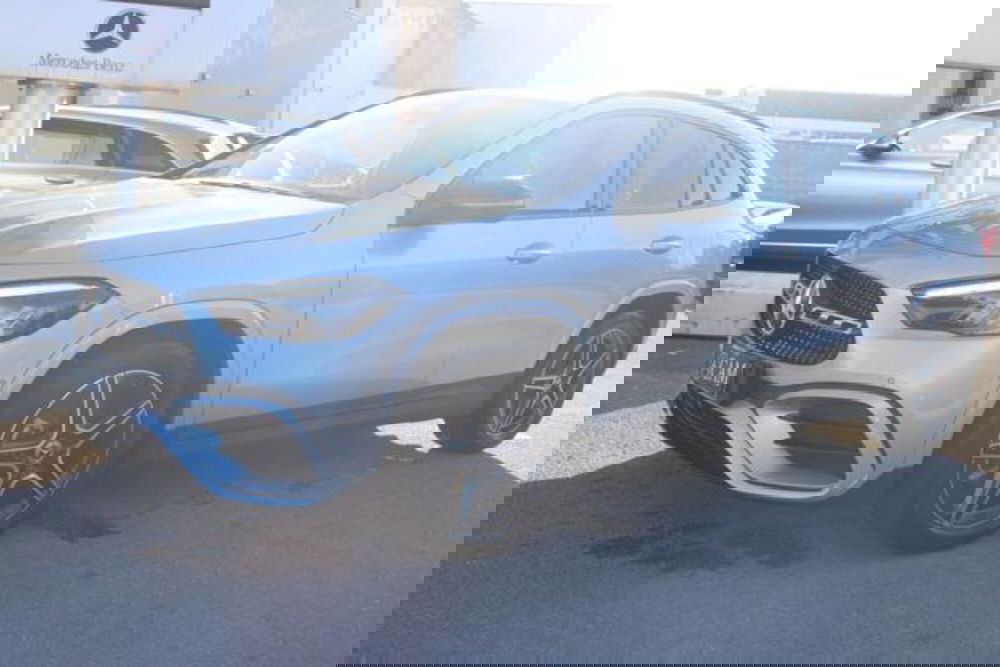 Mercedes-Benz GLA SUV nuova a Lecce (4)