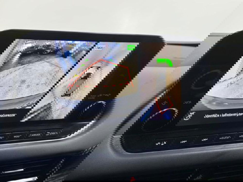 Nissan Qashqai usata a Como (16)