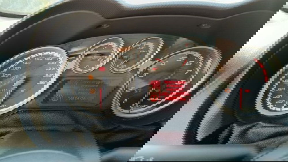 Alfa Romeo MiTo usata a Macerata (11)