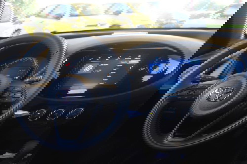 Toyota Aygo X nuova a Roma (16)