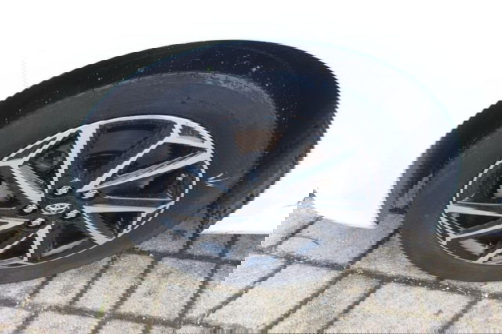 Toyota Yaris Cross usata a Roma (15)