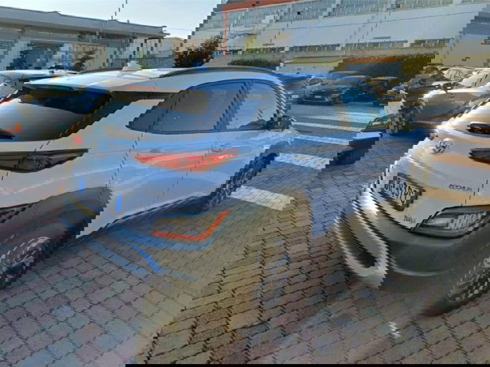 Hyundai Kona usata a Bari (6)