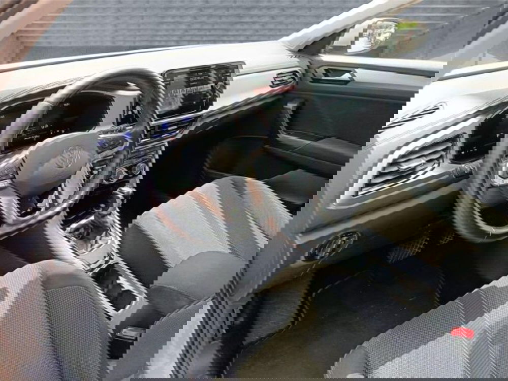 Volkswagen T-Roc usata a Bari (11)