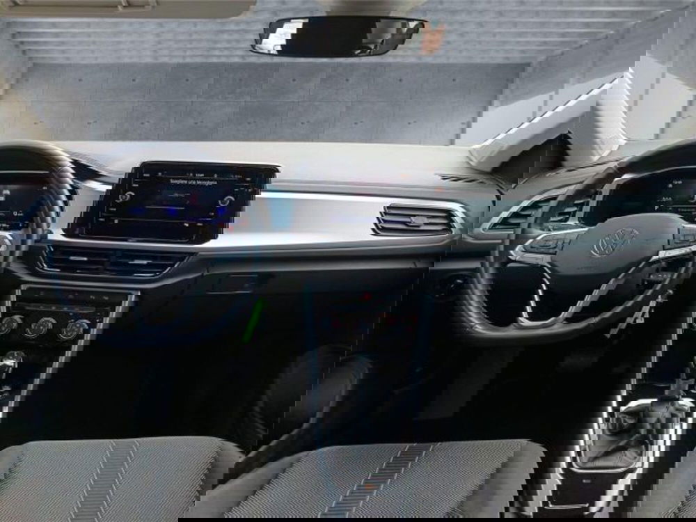 Volkswagen T-Roc usata a Bari (13)