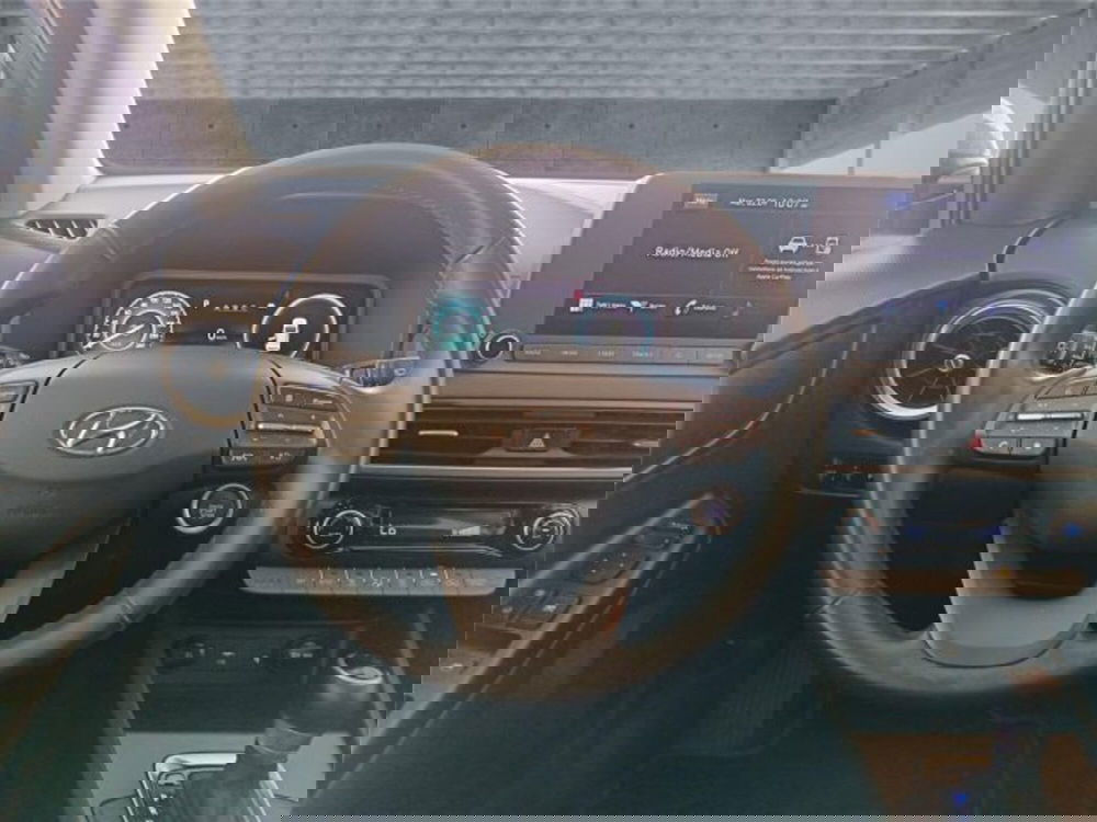 Hyundai Kona usata a Bari (13)