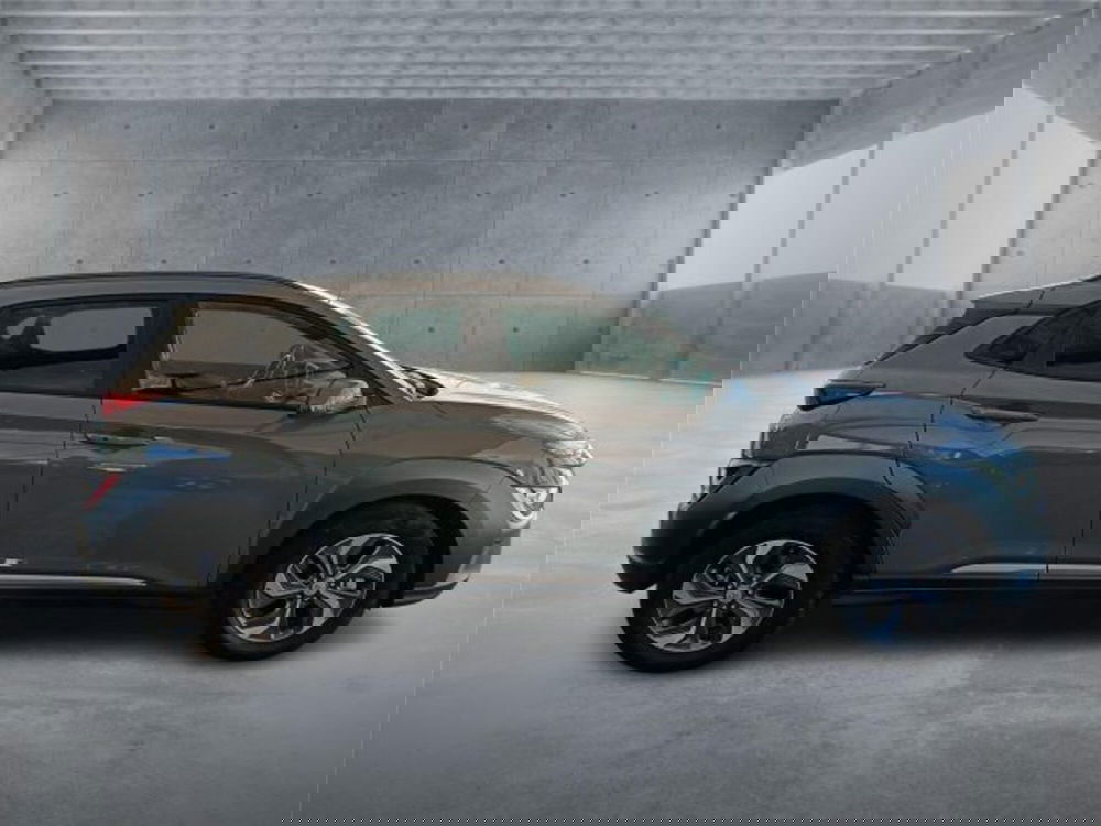 Hyundai Kona usata a Bari (7)