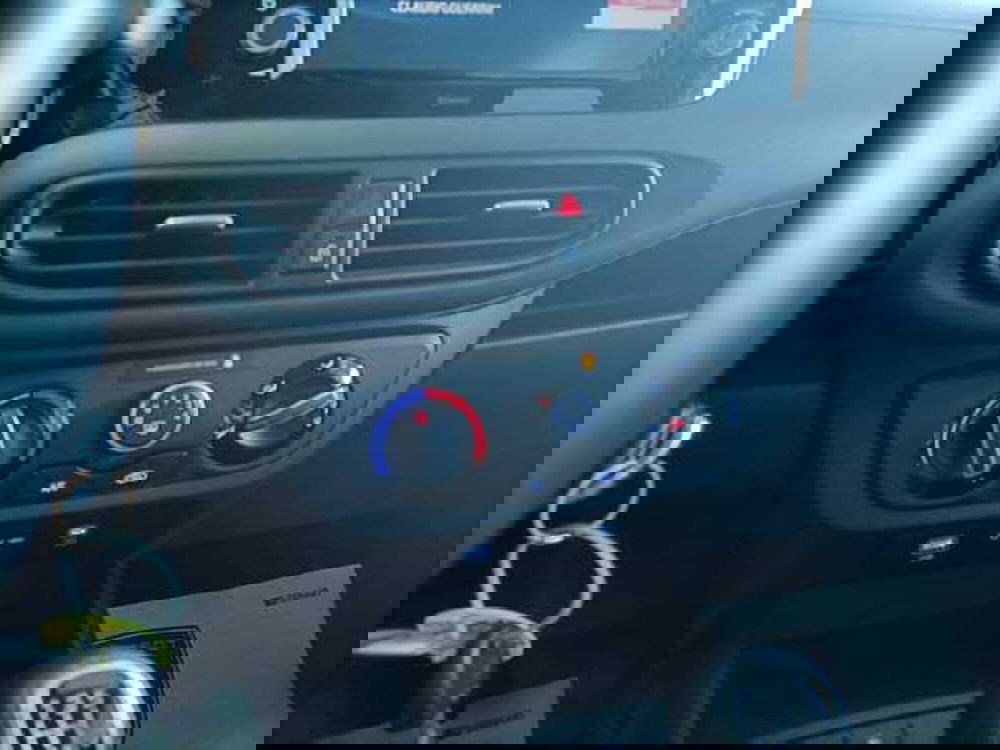 Hyundai i10 usata a Venezia (16)