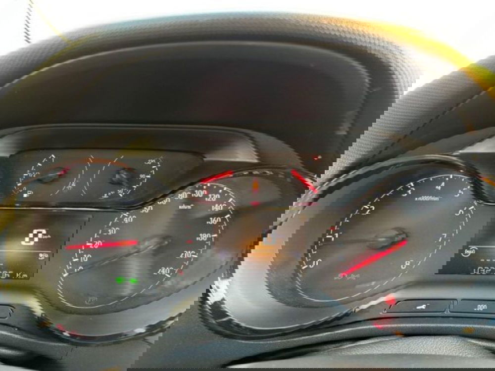 Opel Crossland X usata a Avellino (13)