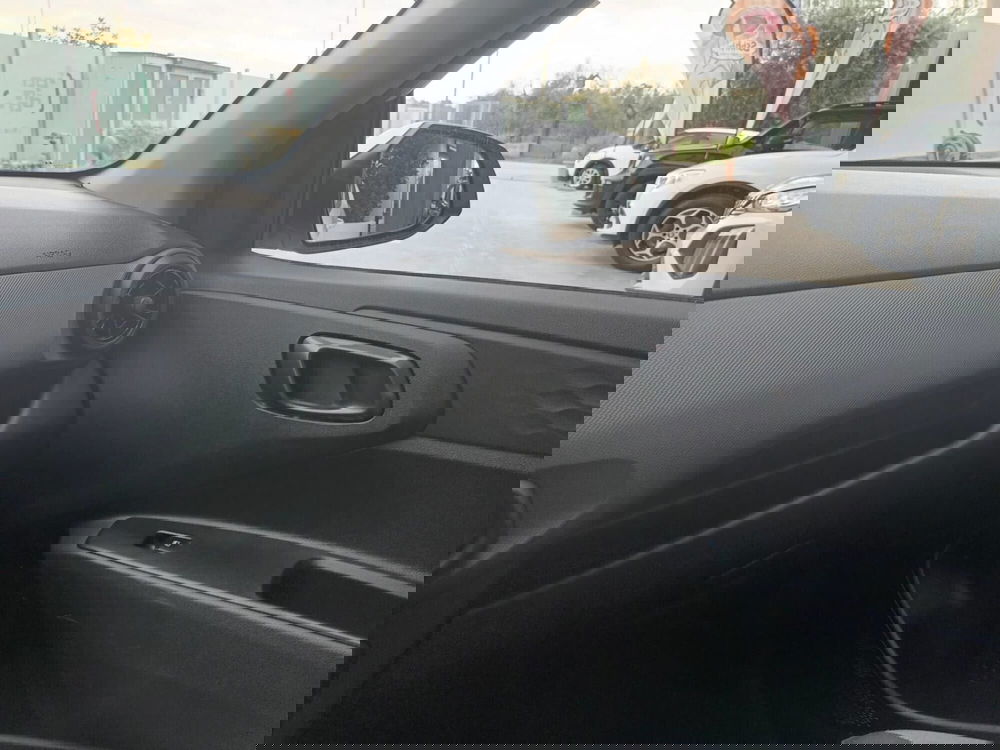 Hyundai i10 usata a Bari (16)