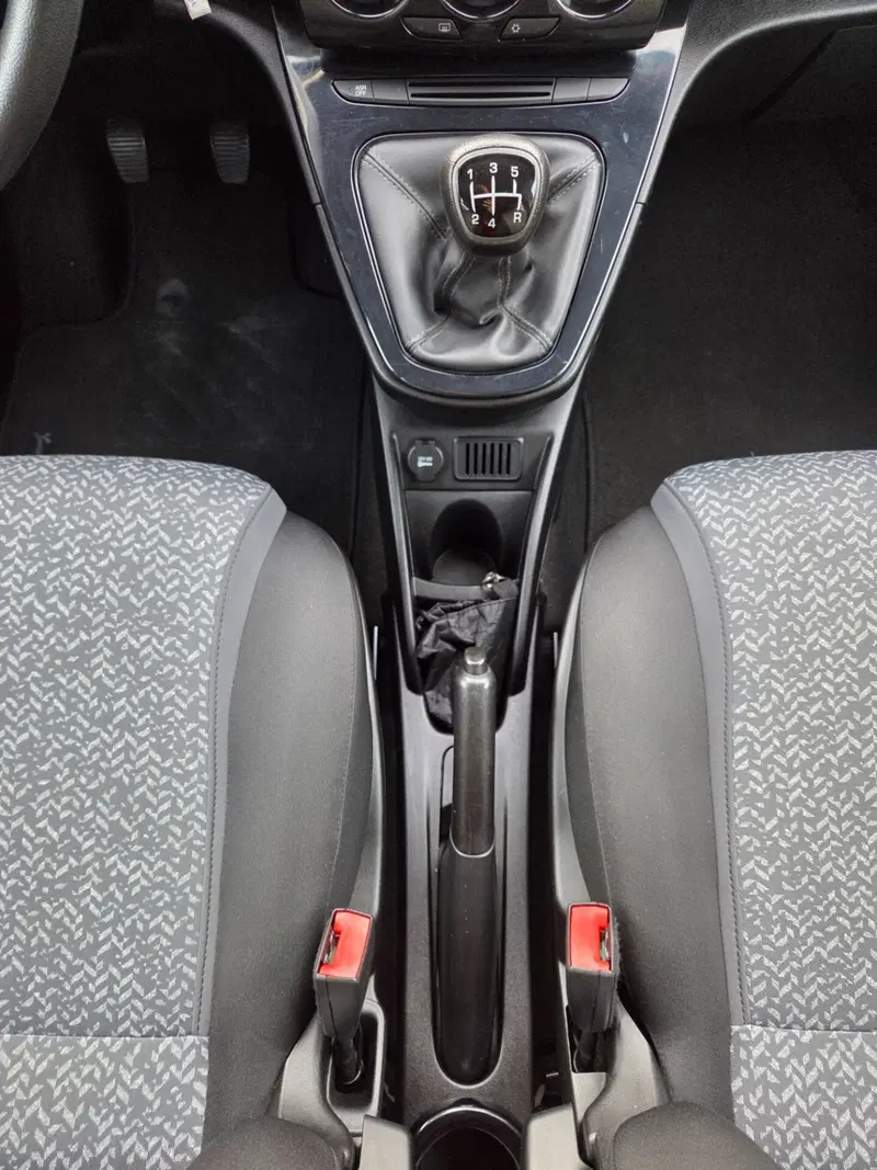 Lancia Ypsilon usata a Torino (16)