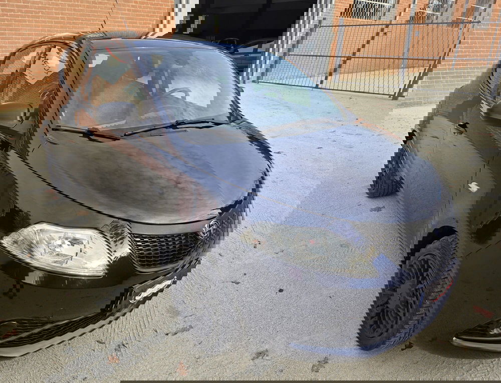 Lancia Ypsilon usata a Torino (2)