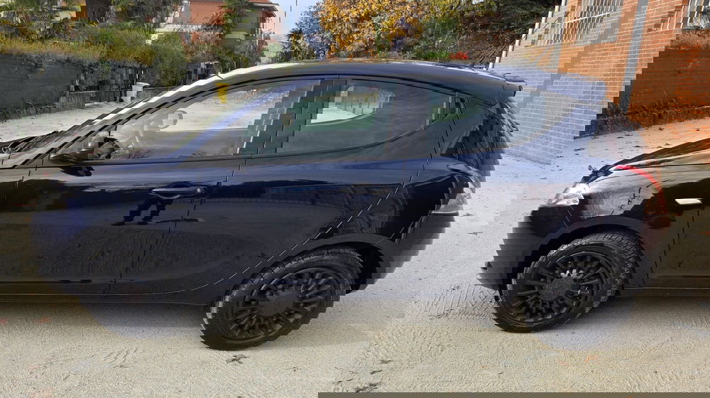 Lancia Ypsilon usata a Torino (5)