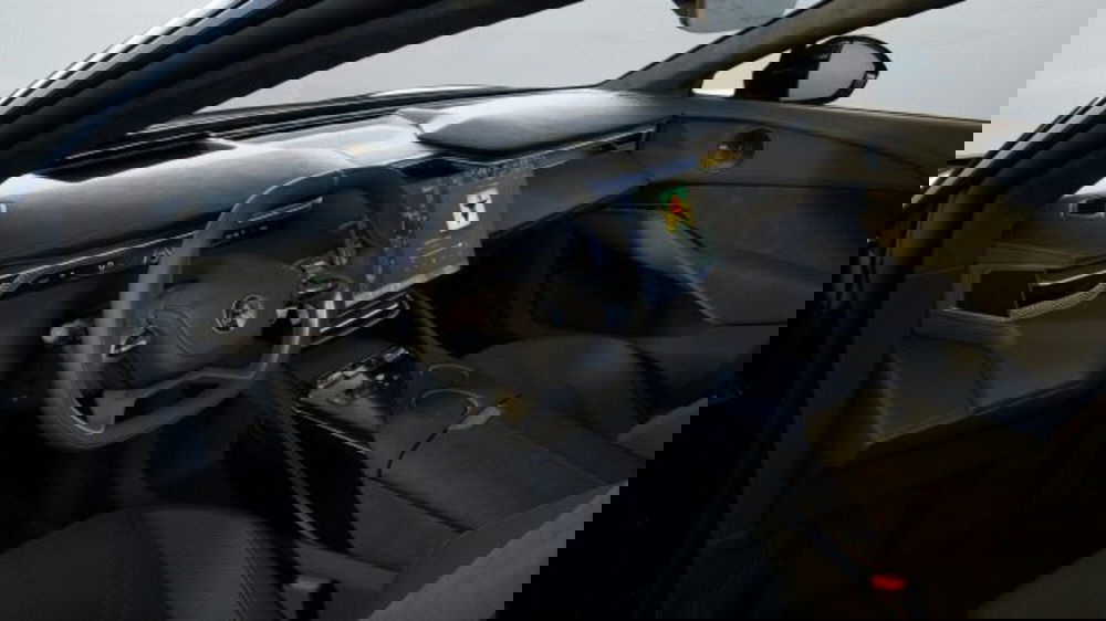 Lotus Eletre nuova a Firenze (9)