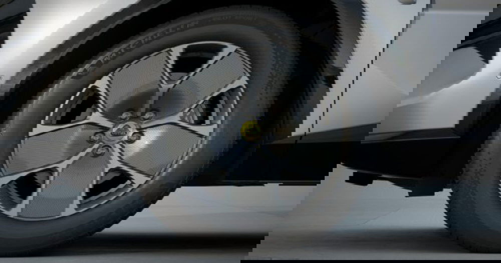 Lotus Eletre nuova a Firenze (7)