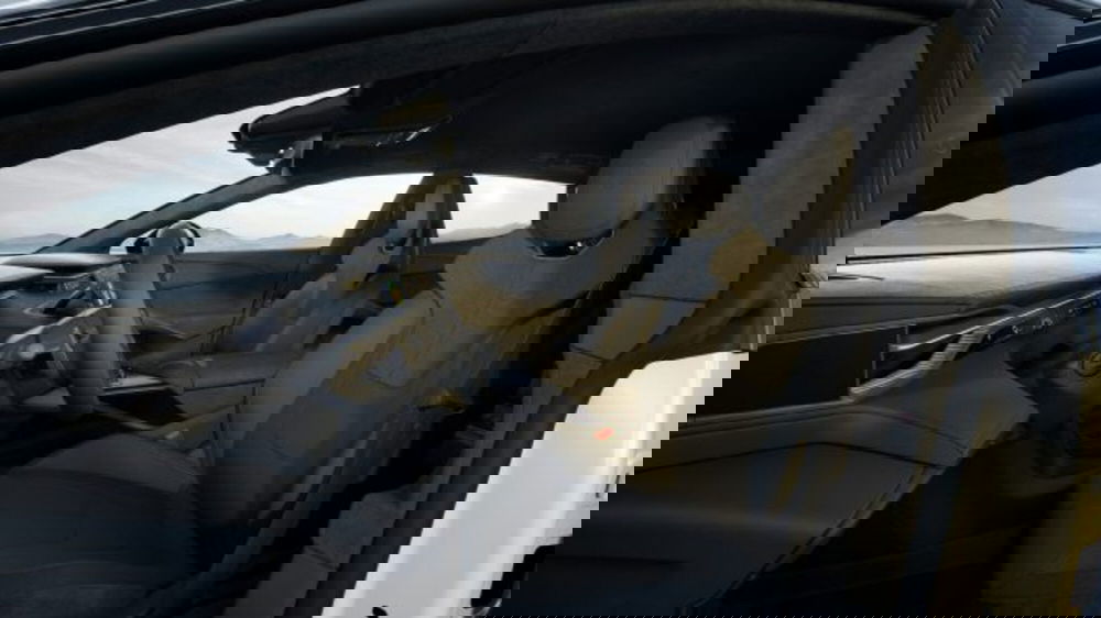 Lotus Eletre nuova a Firenze (8)