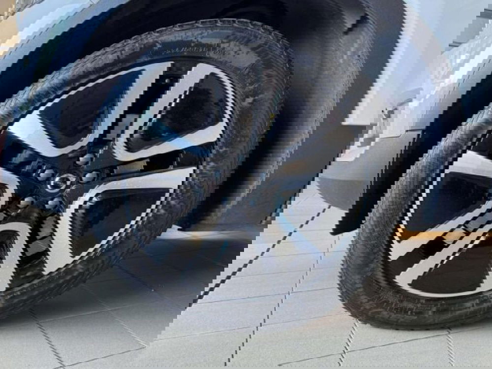 Volvo XC40 usata a Firenze (9)