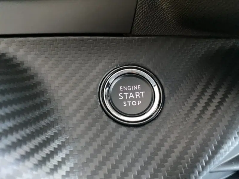 Peugeot 208 nuova a Perugia (17)