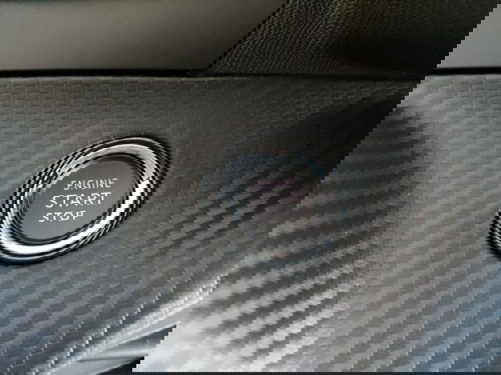 Peugeot 208 nuova a Perugia (18)