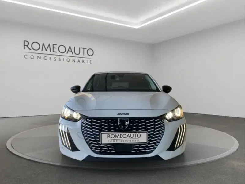 Peugeot 208 nuova a Perugia (8)