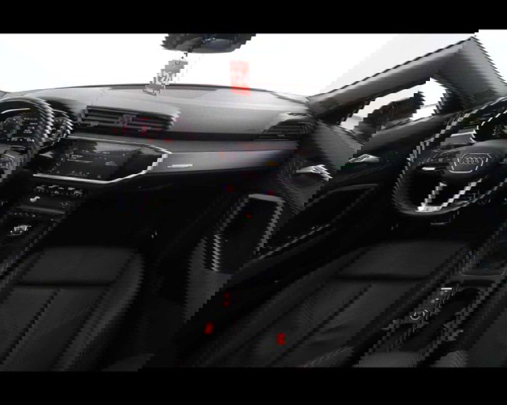 Audi Q3 Sportback usata a Bologna (13)