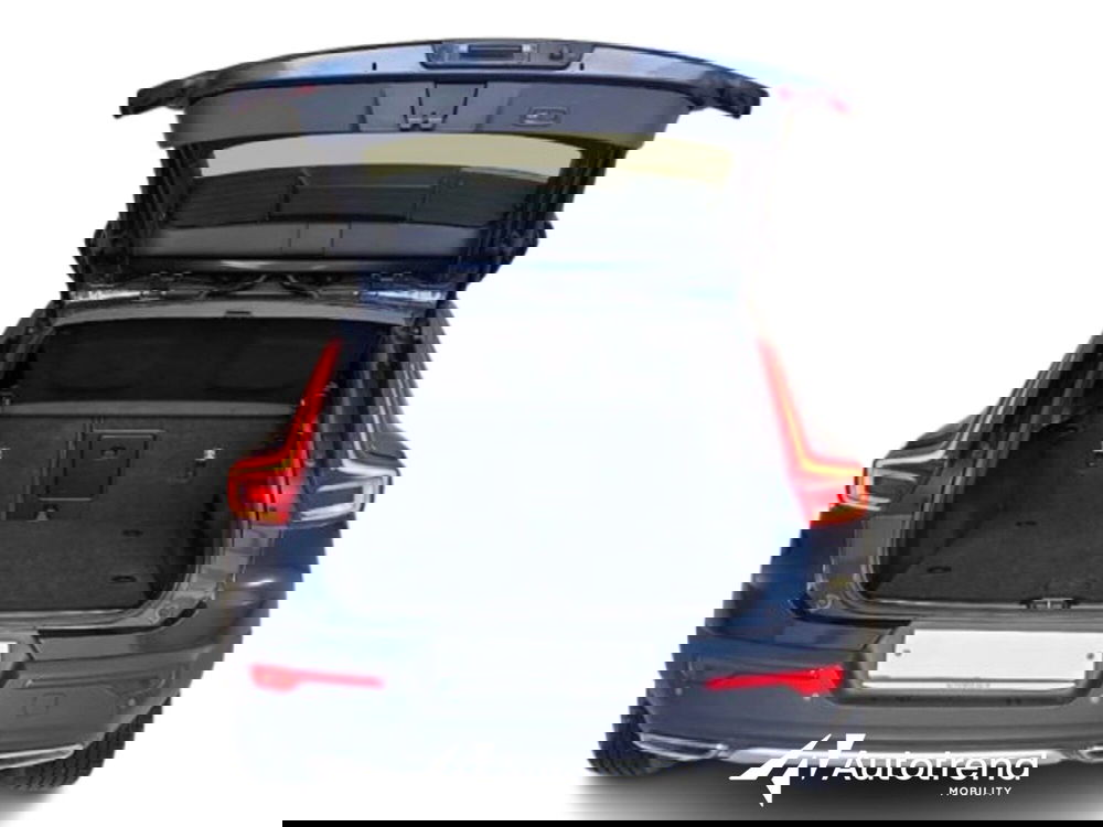 Volvo XC40 usata a Bari (11)