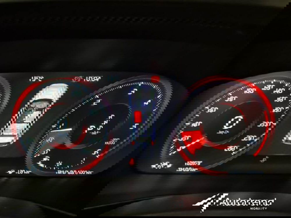 Volvo XC40 usata a Bari (8)