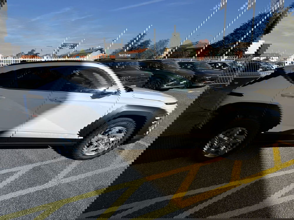 Hyundai Kona nuova a Vercelli (6)