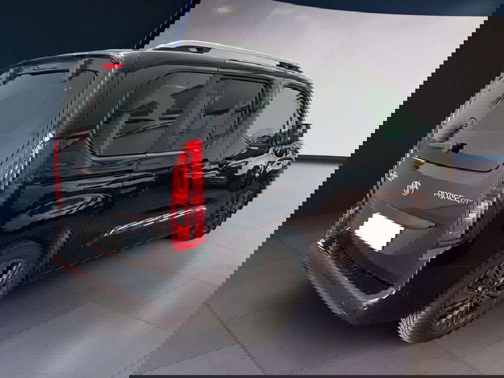 Toyota Proace City Verso usata a Torino (4)