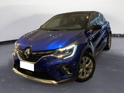 Renault Captur Plug-in Hybrid E-Tech 160 CV Intens del 2022 usata a Meda