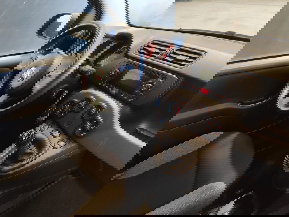 Fiat Panda Cross usata a Milano (13)