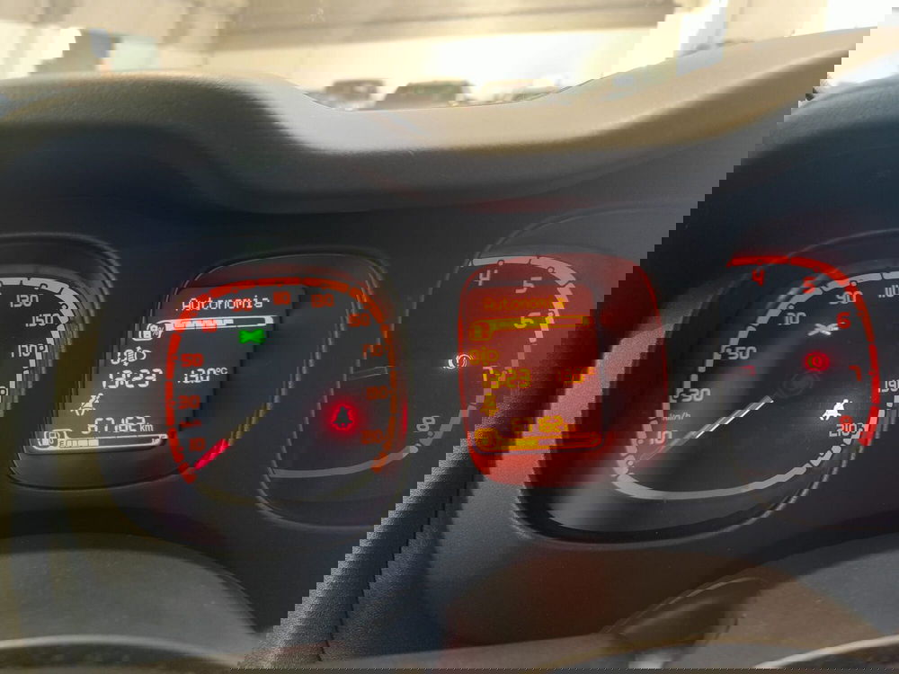 Fiat Panda Cross usata a Milano (16)