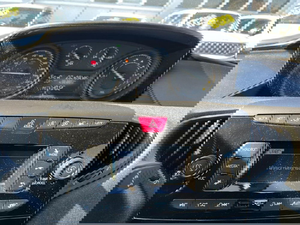 Lancia Ypsilon usata a Milano (16)