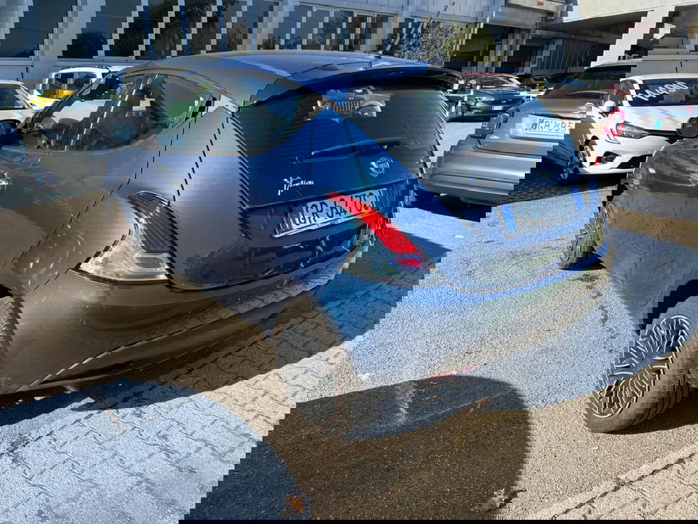 Lancia Ypsilon usata a Milano (6)