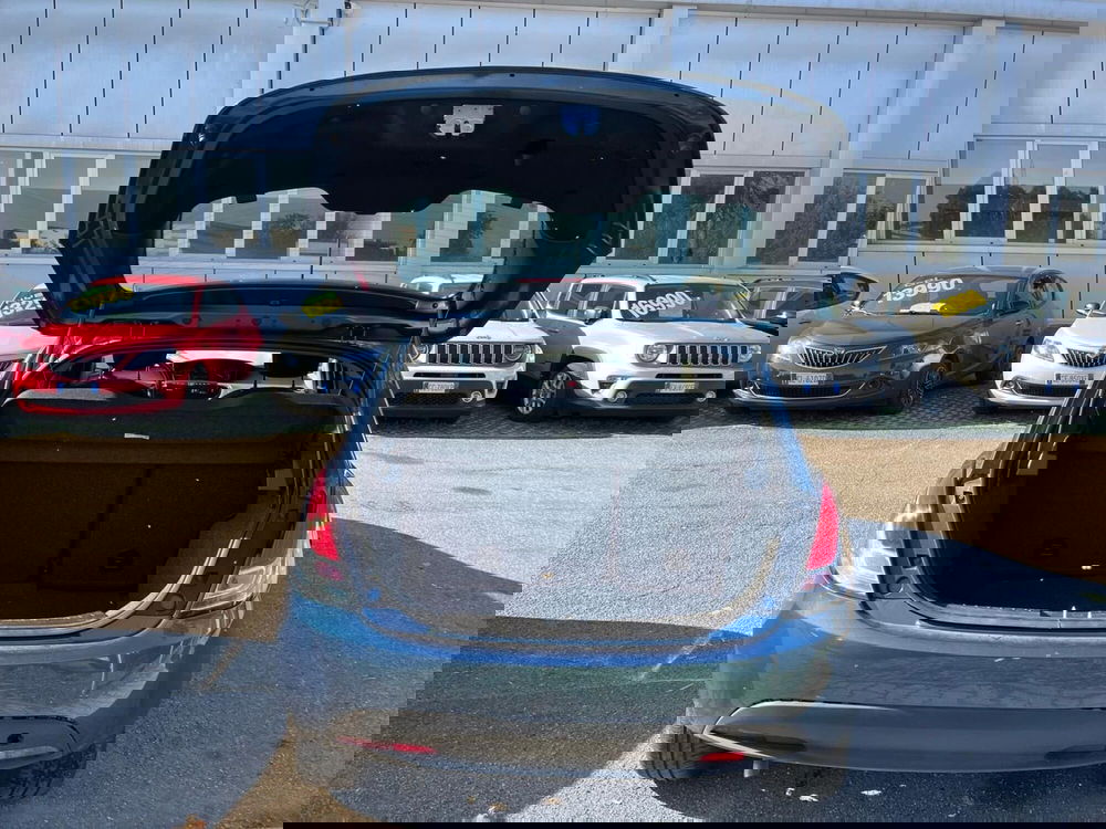 Lancia Ypsilon usata a Milano (9)