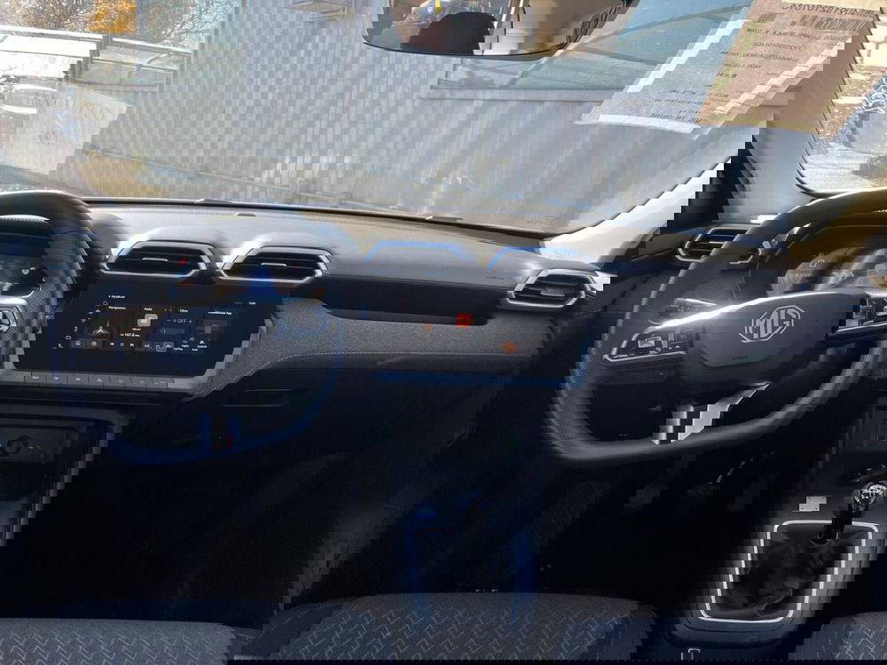 Mg ZS nuova a Milano (15)