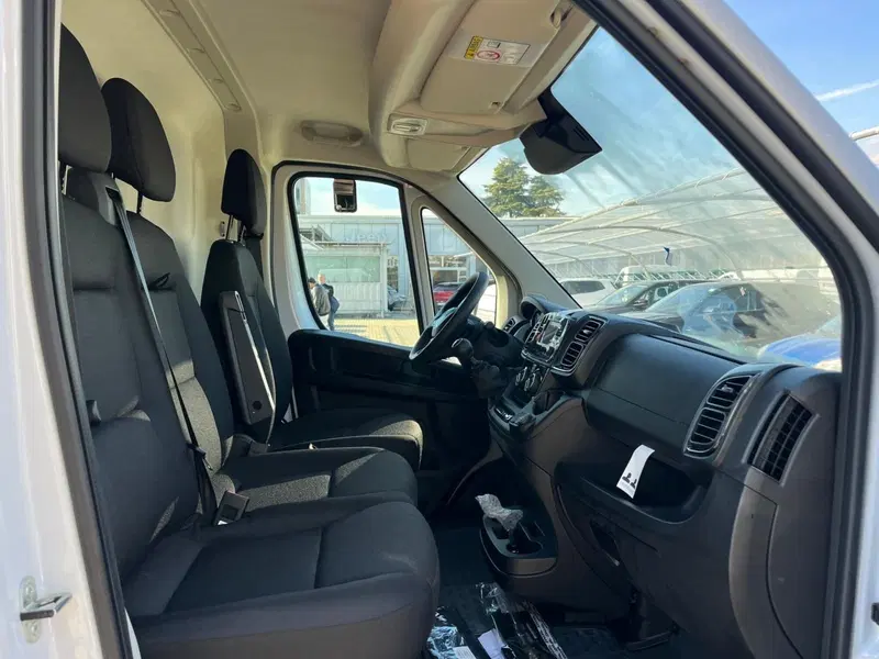 Peugeot Boxer Furgone nuova a Milano (10)