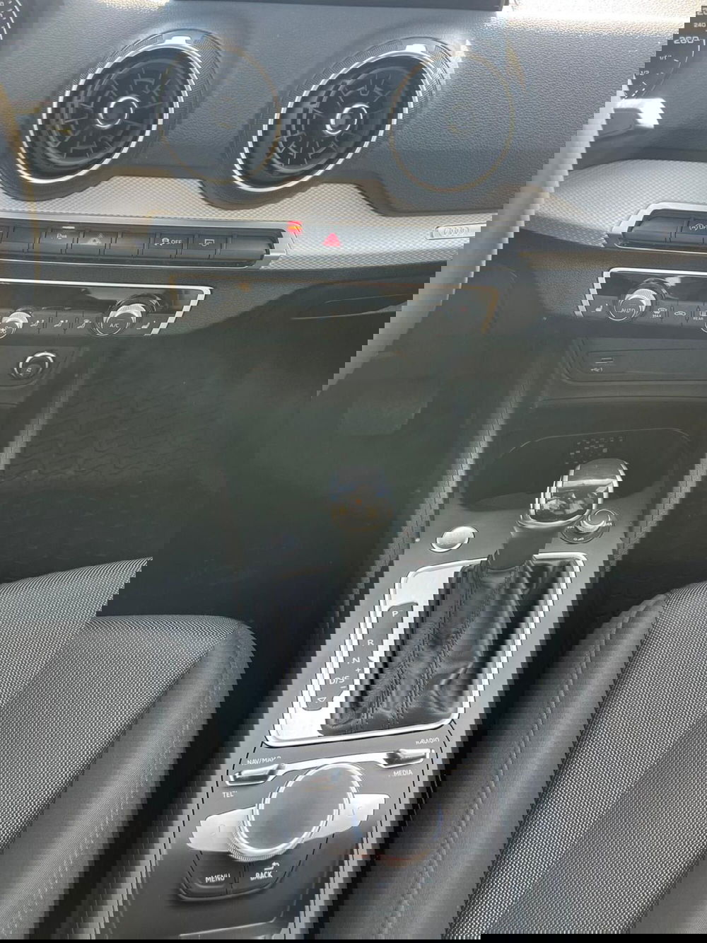 Audi Q2 usata a Milano (17)