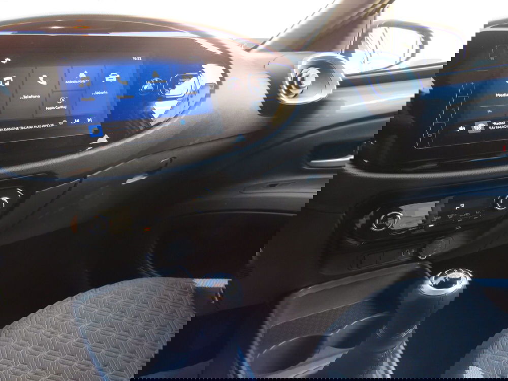 Toyota Aygo X nuova a Monza e Brianza (19)