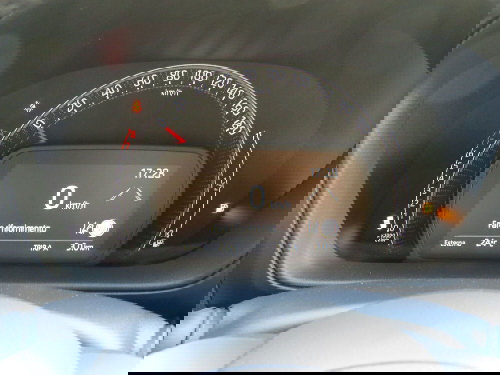 Toyota Aygo X nuova a Monza e Brianza (17)