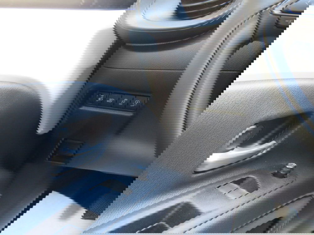 Toyota Aygo X nuova a Monza e Brianza (11)