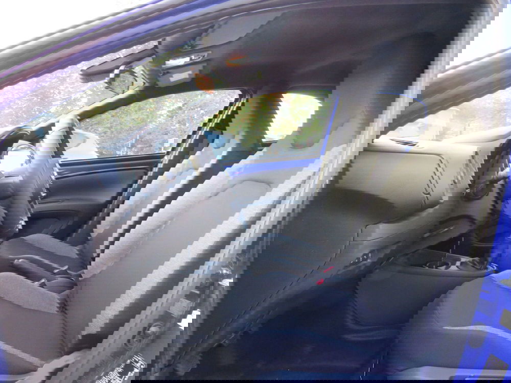 Toyota Aygo X nuova a Monza e Brianza (9)